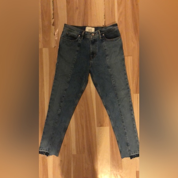 NWT Urban Outfitters BDG Dad Slim Tapered Jeans - Picture 4 of 4